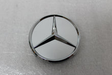 Load image into Gallery viewer, GENUINE MERCEDES-BENZ CENTER CAP A2204000125; 2204000125