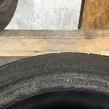 Load image into Gallery viewer, ROAD HUGGER GT ULTRA 225/40/18 TIRE 5e795b7e