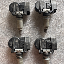 Load image into Gallery viewer, Set of 4 Honda TPMS Tire Pressure Sensor 42753-T6N-A01 01b53b81