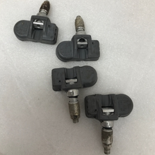 Load image into Gallery viewer, Set of 4 Mercedes TPMS Tire Pressure Sensors A0009054100 12ded024