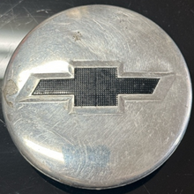 Load image into Gallery viewer, Chevrolet Wheel Hub Center Cap 22837060 83MM 300a8d68