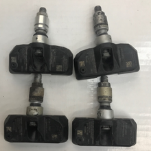 Load image into Gallery viewer, Set of 4 Mercedes Benz TPMS A0045429718 dbc98163