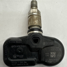 Load image into Gallery viewer, NISSAN OEM Tire Pressure Monitor Sensor TPMS 40700-1LA0E 22c60bb3