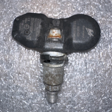 Load image into Gallery viewer, Set of 3 HUF TPMS Tire Pressure Sensor 433 MHz 7d7481a2