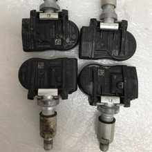 Load image into Gallery viewer, Set of 4 Land Rover Jaguar Volvo TPMS Tire Pressure Sensor e9714c0c