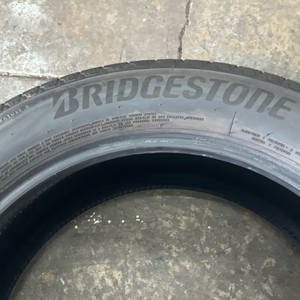 Set of 4 Bridgestone Alenza Sport Size 275/45/20