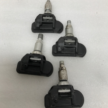 Load image into Gallery viewer, Set of 4 Mercedes Benz TPMS Sensor 433 Mhz 009050030 d014f3ba