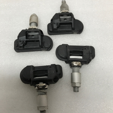 Load image into Gallery viewer, Set of 4 Mercedes Benz Schrader TPMS Sensor 0009050030 7a011e7e