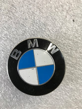 Load image into Gallery viewer, Set of 4 BMW Center Hub Cap 57mm 36136850834 e15703b0