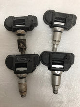 Load image into Gallery viewer, Set of 4 Mercedes TPMS Sensor A0009050030 433 Mhz
