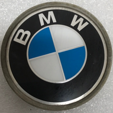 Load image into Gallery viewer, Set of 4 BMW Center Caps 3 series 5 series 7 series 6768640 68mm a10cf1d4