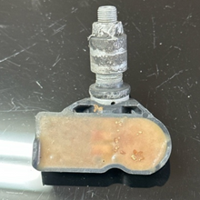 Load image into Gallery viewer, BMW Tire Pressure Monitoring System TPMS 679887204 da250c73
