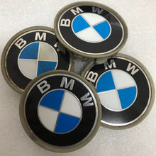 Load image into Gallery viewer, Set of 4 BMW Wheel Center Caps 6768640 68mm dc30581f