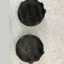 Load image into Gallery viewer, Set of 2 BMW Center Hub Cap 56mm 36136850834 e15703b0