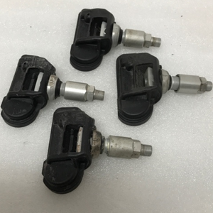 Set of 4 Mercedes Benz TPMS Sensor 433 Mhz 0009050030 136fa541