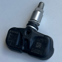 Load image into Gallery viewer, Lexus Tire Pressure System TPMS 3729A-PMV107J 561f1ad2