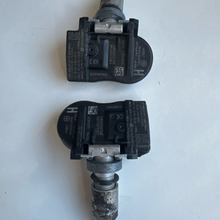 Load image into Gallery viewer, Jaguar Land Rover Tire Pressure Monitoring System TPMS GX63-1A159AA a1898e90
