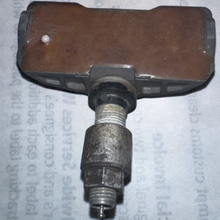 Load image into Gallery viewer, Audi Tire Pressure Monitoring Sensor TPMS 4F0-907-275B e1880562