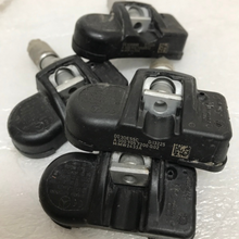 Load image into Gallery viewer, Set of 4 Denso Mercedes Benz TPMS Sensor 433MHz 5e6621cc