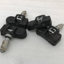 Load image into Gallery viewer, Set of 4 Mercedes-Benz TPMS 433 Mhz 0009057200 349aab6c