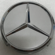 Load image into Gallery viewer, Set of 4 Mercedes-Benz Silver Wheel Center Hub Caps 75mm f139447b