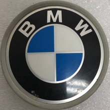 Load image into Gallery viewer, Set of 4 BMW Wheel Center Caps 1095361 68mm a2b5983a
