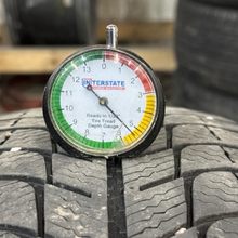 Load image into Gallery viewer, P195/65R15 95T Michelin X-ice SET OF 2  7ffb3f01