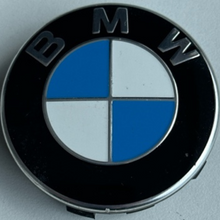 Load image into Gallery viewer, Set of 3 BMW Center Hub Cap 36136850834 56MM 619a077b