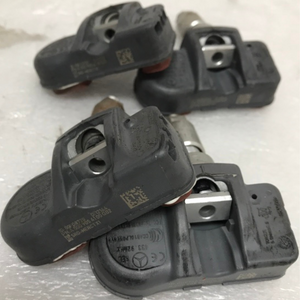 Set of 4 Mercedes Benz TPMS 433mhz A0009050030 8f16234c