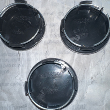 Load image into Gallery viewer, Set of 3 Tesla Wheel Hub Center Cap XWC1385-01 f94ae952