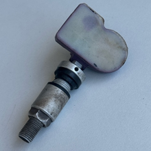 Load image into Gallery viewer, Max TPMS TIre Pressure System 314/434.5Mhz MX002A c87f396f
