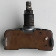 Load image into Gallery viewer, Set of 4 BMW Tire Pressure Monitoring System TPMS 6781847-02 9404ff6a