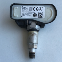 Load image into Gallery viewer, Set of 4 Mercedes-Benz GG4 Tire Pressure System TPMS 7988a20b