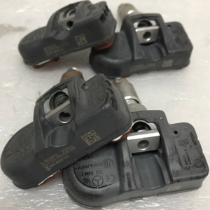 Set of 4 Mercedes Benz TPMS 433mhz A0009050030 8f16234c