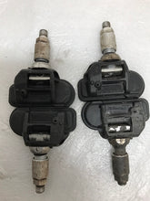 Load image into Gallery viewer, Set of 4 Mercedes Benz TPMS 433mhz A0009050030