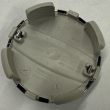 Load image into Gallery viewer, Lincoln Black Wheel Hub Center Cap DPSC-1A096-AA c4c9066b