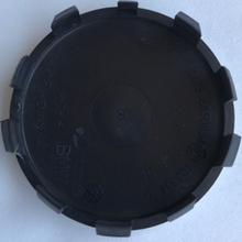 Load image into Gallery viewer, BMW Wheel Hub Center Cap 36136850834 c59a1c27