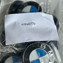 Load image into Gallery viewer, Set of 4 BMW Center Hub Cap 36136850834 56MM 619a077b