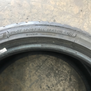 Set of 2 Michelin Pilot Sport A/S Size 255/35/18