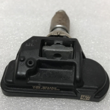 Load image into Gallery viewer, Mercedes Benz OEM Schrader TPMS Sensor 0009050030 d3a814be