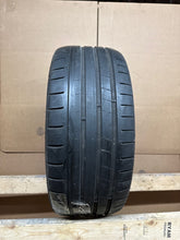 Load image into Gallery viewer, Tire Kumho Ecsta PS91 Size 225/40/18