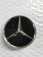 Load image into Gallery viewer, Mercedes-benz Center Caps 75mm