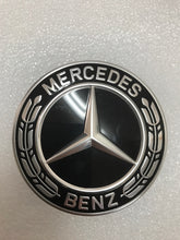 Load image into Gallery viewer, Set of 3 Mercedes-Benz Center Cap Black Wreath A2224002200 94bc59f0