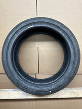 Load image into Gallery viewer, Tire Pirelli Cinturato P7 all season Size 225/40/18