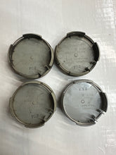 Load image into Gallery viewer, Set of 4 Lexus BLACK 62mm Center Caps 42603-53110