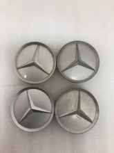 Load image into Gallery viewer, Mercedes-Benz Center Cap Cover Plastic A1634000025