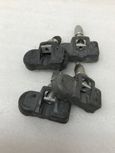Load image into Gallery viewer, Set of 4 Mercedes Benz TPMS SENSOR 433 Mhz A0035400217