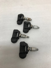 Load image into Gallery viewer, Set of 4 Mercedes Benz Schrader TPMS Sensor 0009050030