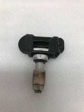 Load image into Gallery viewer, Set of 2 Mercedes Benz TPMS 433 Mhz 0009050030