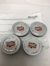 Load image into Gallery viewer, SET OF 4 Cadillac SILVER Center Caps 9597375 a882dc86